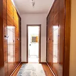 Ocean View Iri Apartman *